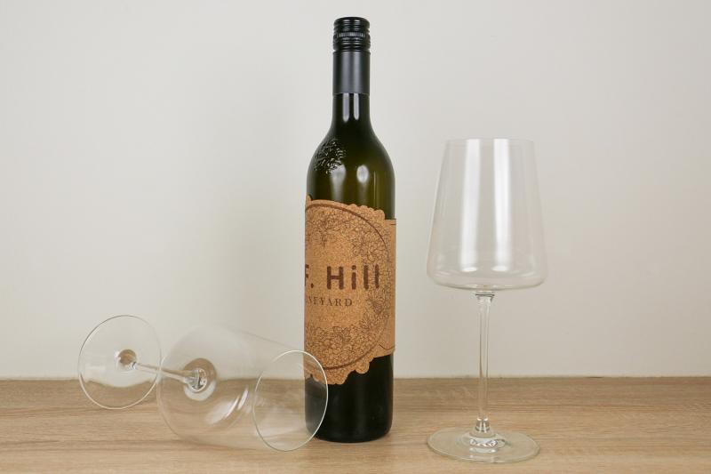 wine label made of engraveable cork