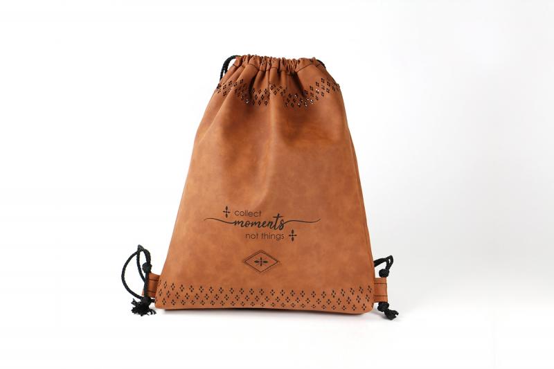 leather bag with individual engraving